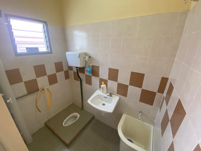 Bedroom 4, Homestay Cikgu Muaz (MUSLIM), Kuala Kangsar