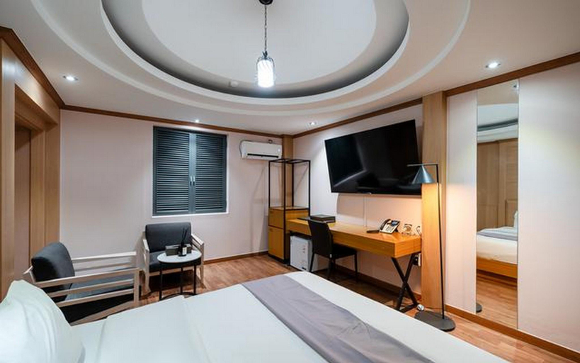 Bedroom 3, Suwon (Ingyedong) Central Plaza Hotel, Suwon
