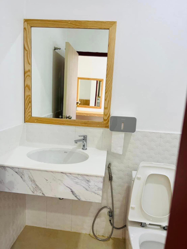Bathroom 3, สราญรัตน์รีสอร์ท, Muang Chon Buri