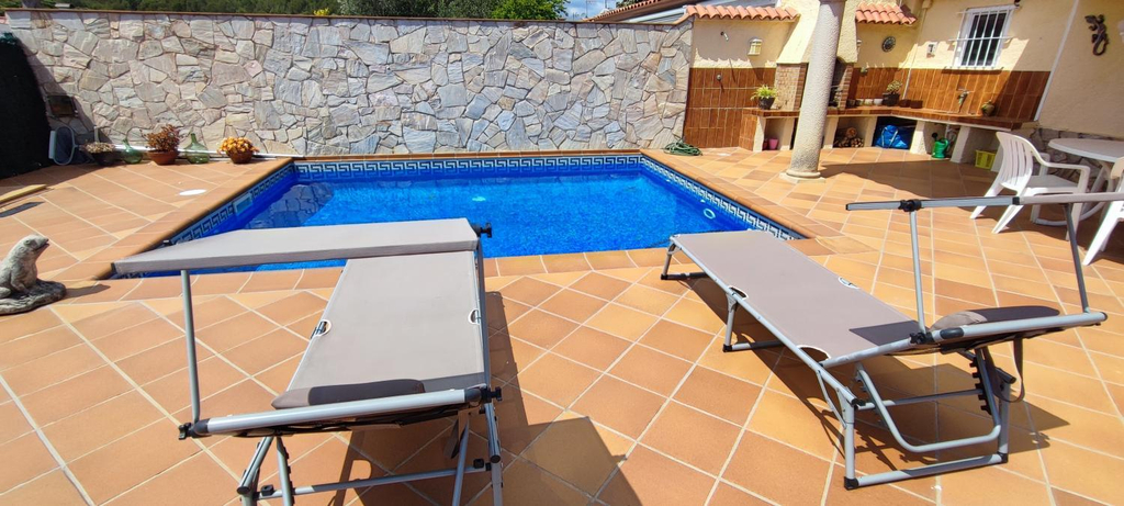 Facilities 5, LLOGUER30 Cecilia's House the paradise, Girona