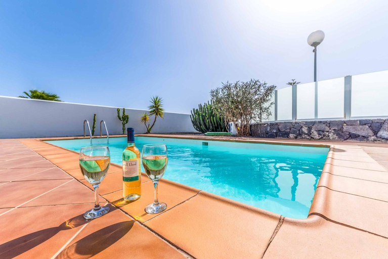 Others 5, Villa Salema, Las Palmas