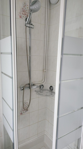 Bathroom 5, A La Vieille Halle, Seine-et-Marne