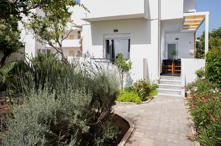 Others 5, Icos City, Crete