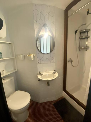 Bathroom 3, Studio en plein centre historique de perpignan, Pyrénées-Orientales