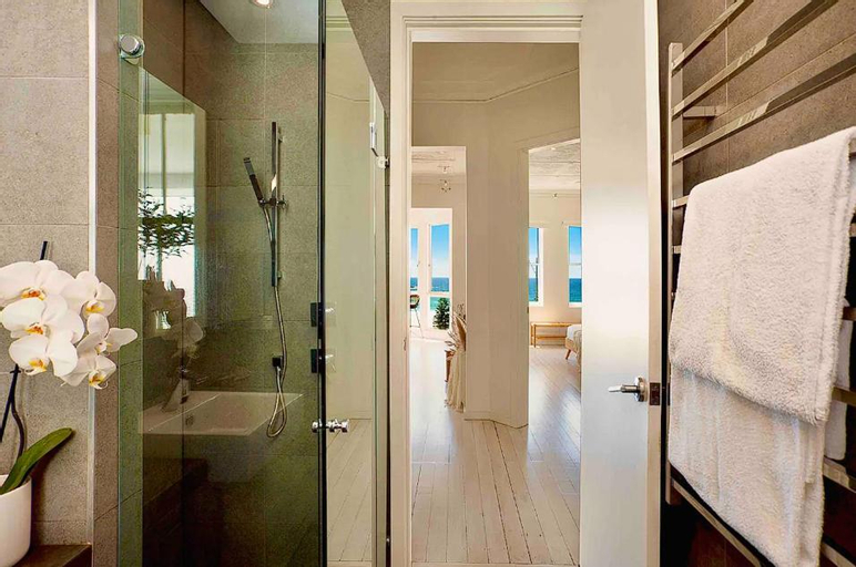Bedroom 3, Majestic Beachfront, Sydney