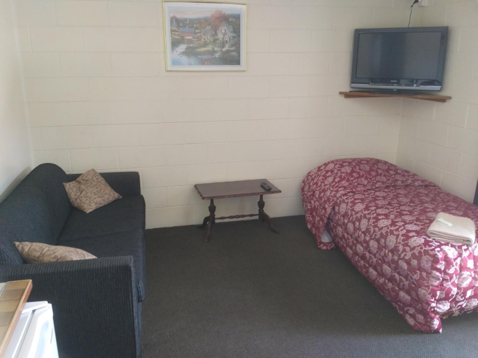 Others 2, Amble Inn Motel, Horowhenua