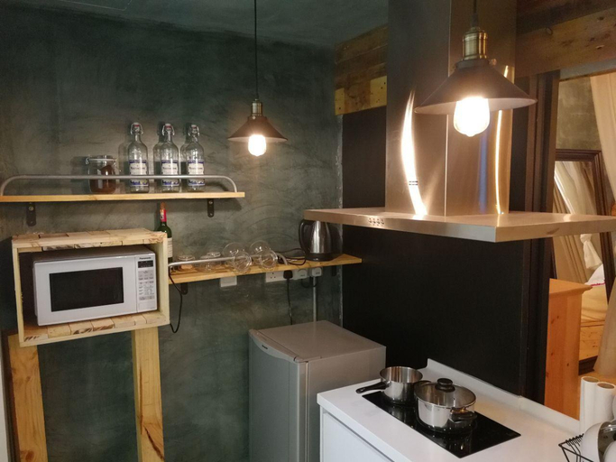 Dining Room 12