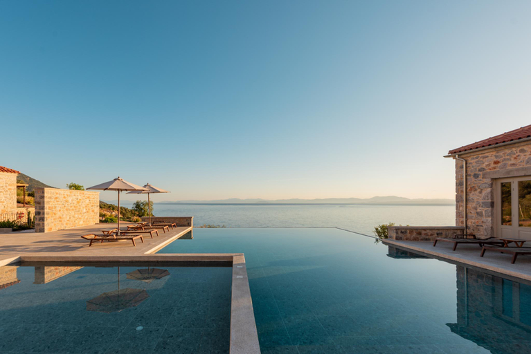 Exterior & Views 1, Sampatiki Suites - 4*  Hotel With Breakfast & Spa, Peloponnese