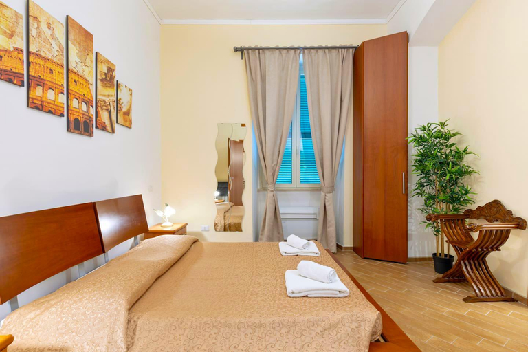 Bedroom 4, Romantic Vintage Colosseum Apartment, Roma