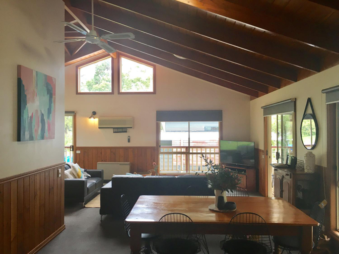 Others 5, Holiday Heights, N. Grampians - Stawell