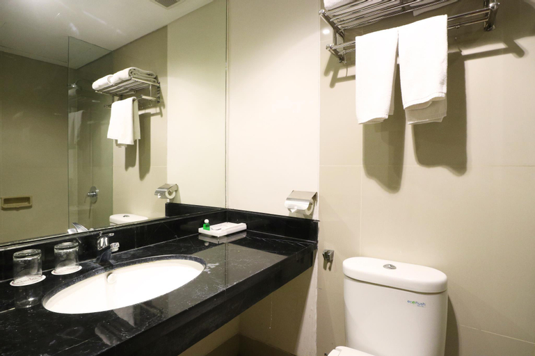 Bathroom 9