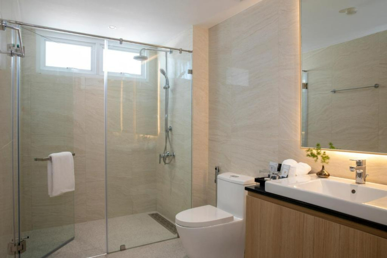 Bathroom 5, Eastin Resort Rayong, Ban Chang