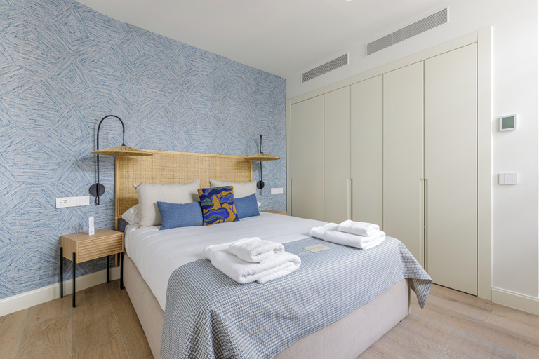 Bedroom 3, Marqués de Velazquez, Málaga