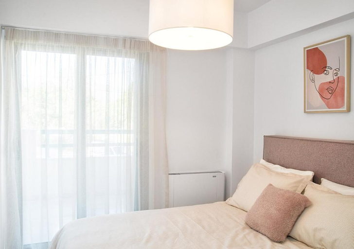 Bed, Sia Mare, Attica