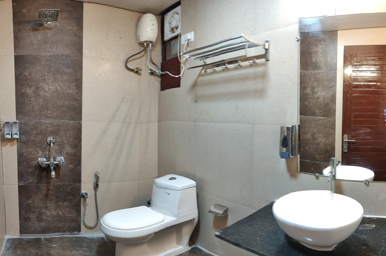 Bathroom 3, Ocean Pearl Beach Resort, South Andaman