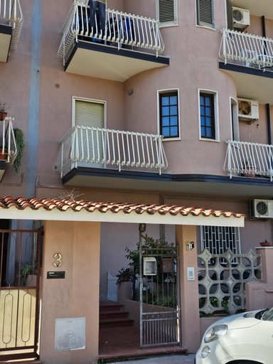 Exterior 12