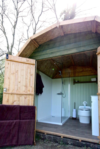 Bathroom 5, Willow Yurt, West Sussex