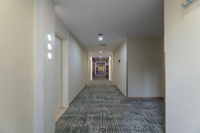 Others 5, Ease Hotel (South Ningbo CBD Romon World Park Store, BTG Homeinns), Ningbo