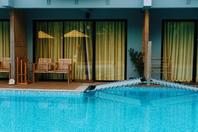Swimming Pool 5