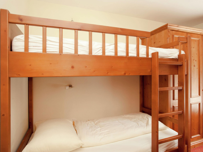 Bedroom 2, Chalet in Saalbach near Ski Lift Sauna, Zell am See