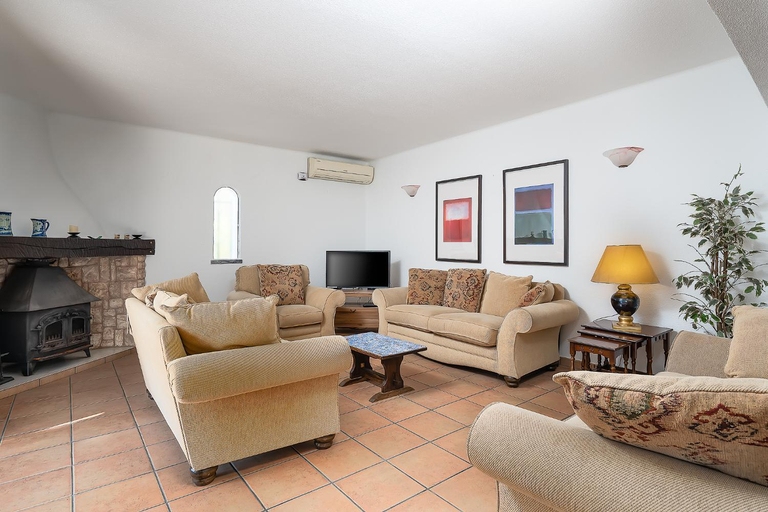 Shared lounge/TV area 4, Casa Branca, Lagoa