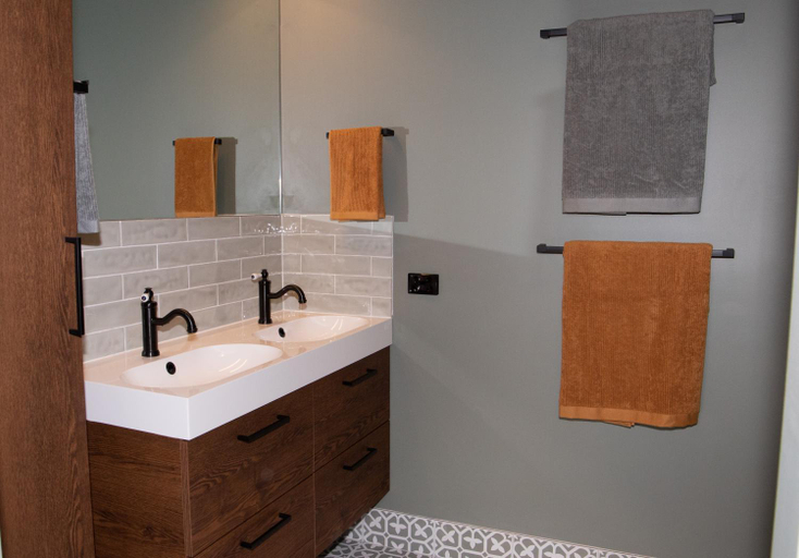 Bathroom 1, Idlewild Bridgetown, Bridgetown-Greenbushes