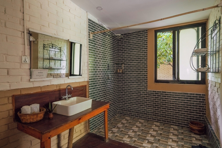 Bathroom 4, Nana Jungle Resort Near Chitwan National Park, Lumbini