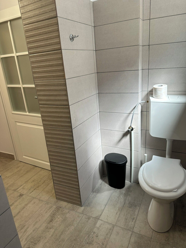 Bathroom 4, Serenity Apartments and Studios, Tuzla