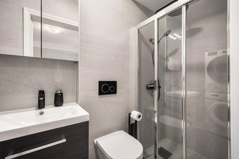 Bathroom 3, Meltzers Apartment, Bergen