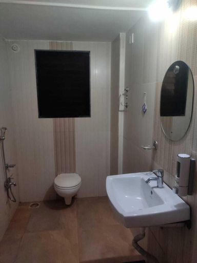 Bathroom 3, O'NEST Oceano Pearl, Ratnagiri