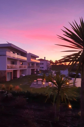Others 3, Ericeira Surf Apartments, Mafra