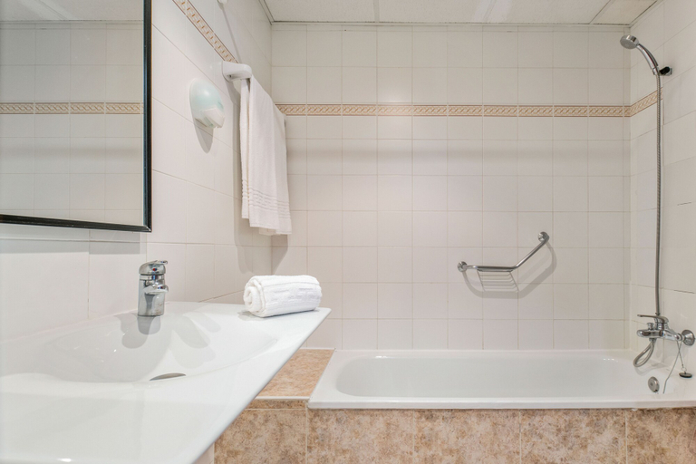 Bathroom 3, BLUESEA Piscis, Baleares