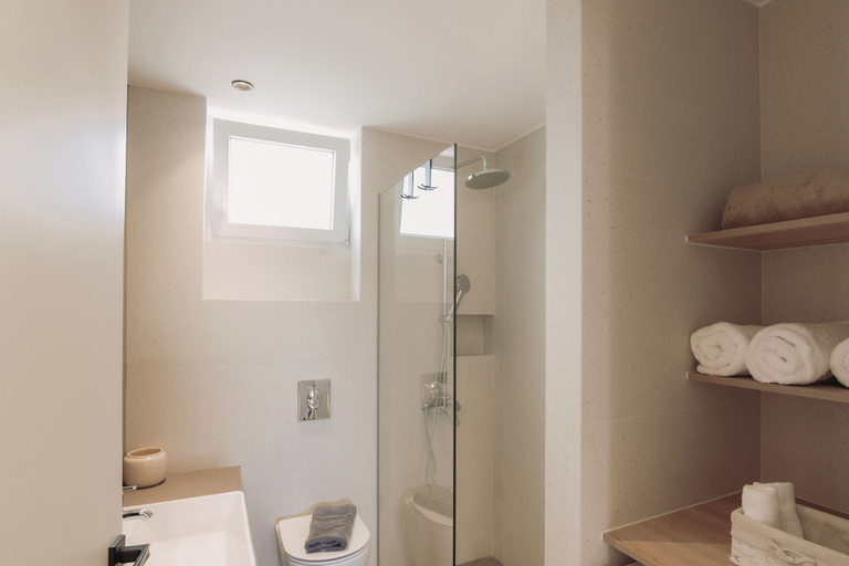 Bathroom 3, Chill Out Apartments, Crete