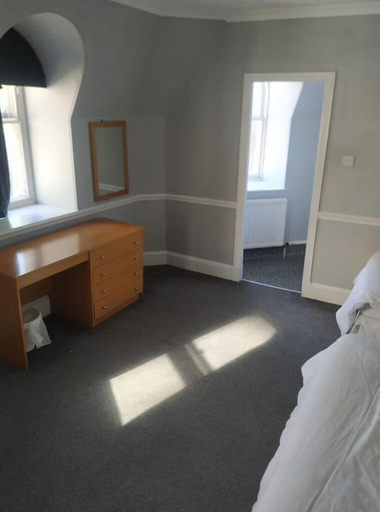 Bedroom 2, Citi Hotel Aberdeen City Centre, Aberdeen