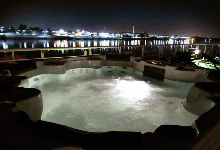 Aqua center, Le Fayan Nile Cruise - Mondays from Aswan & Thursdays from Luxor, Luxor