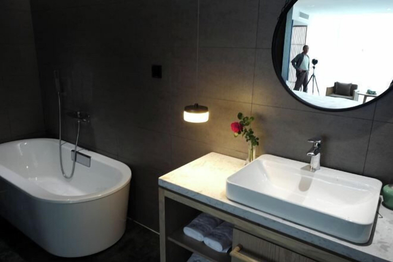 Bathroom 3, Jiusu Culture Hotel, Lishui
