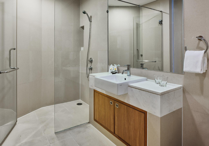 Bathroom 6