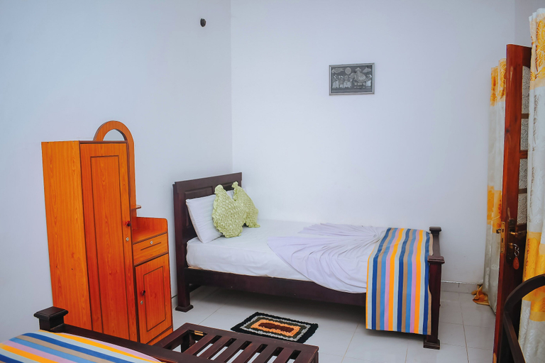 Bedroom 3, Dudley Nature Resort, Hingurakgoda