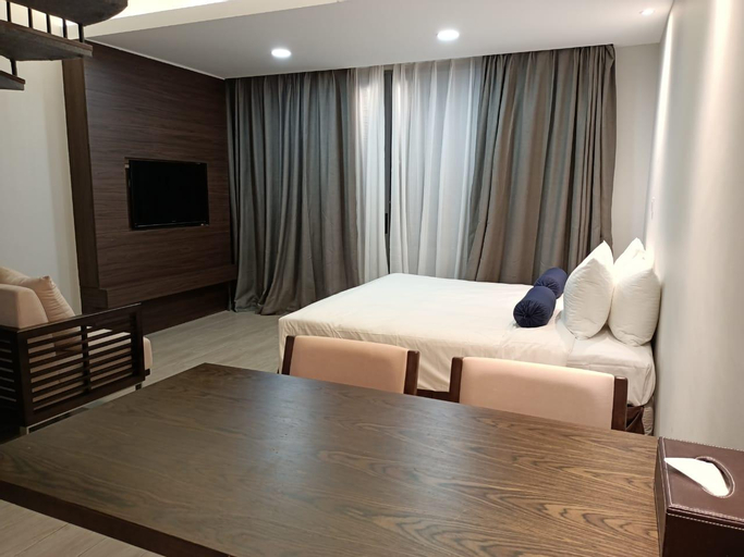 Bedroom 13