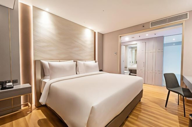 Bedroom 30
