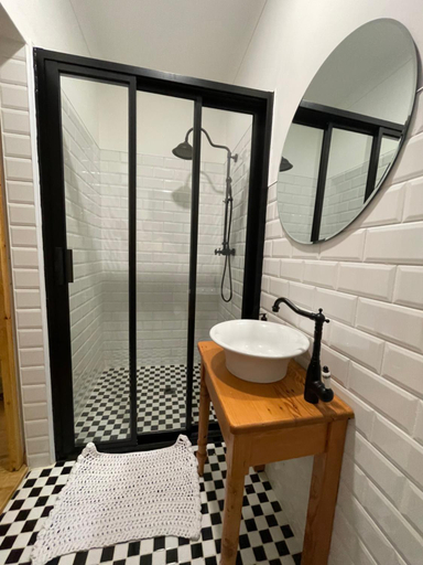 Bathroom 3, Swakopmund private room in family home, Swakopmund