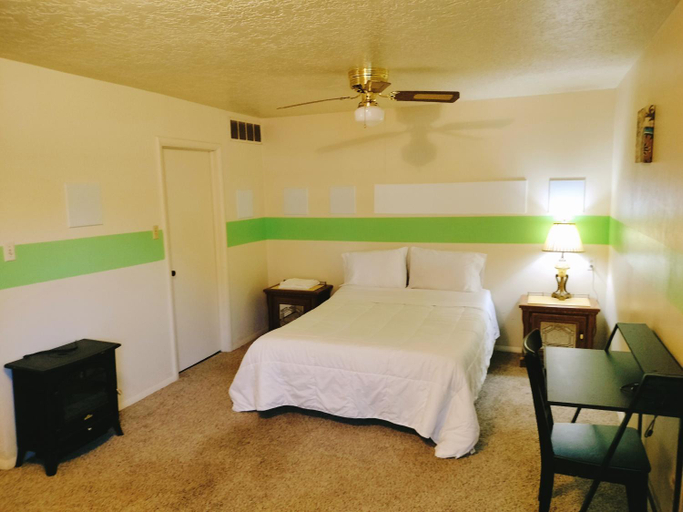 Others 4, Golden Sunflower's Apt E, Comanche