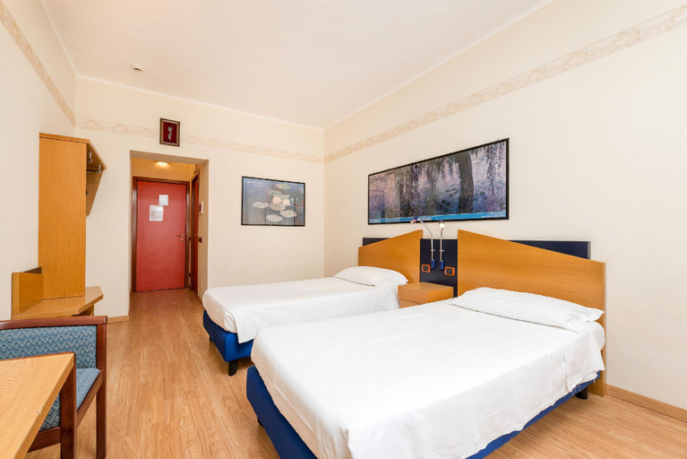 Bedroom 17