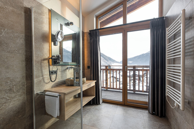 Bathroom 5, Wildkogel Resorts - Das Neukirchen, Zell am See