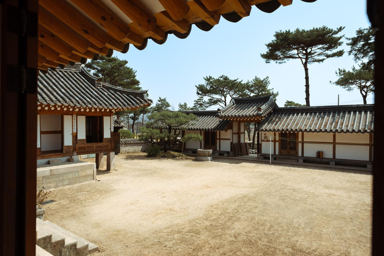 Exterior & Views 1, ChosunRoyalFamilyHotel, Yeoncheon
