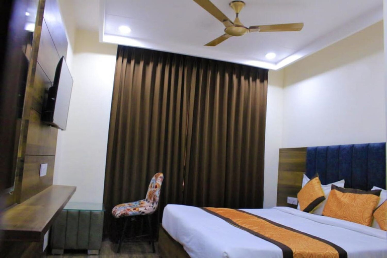Bedroom 2, HOTEL KANDA CONTINENTAL, Amritsar