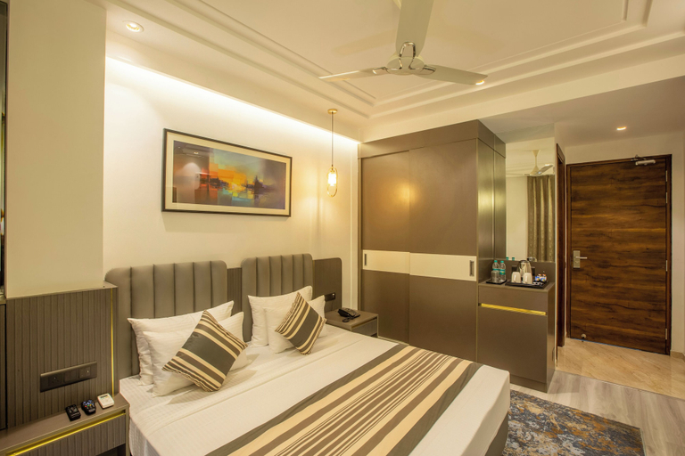 Bedroom 3, OPO Horizon, Gurgaon