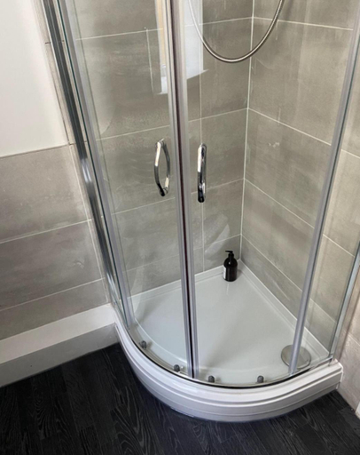 Bathroom 3, Charles Alexander Short Stay - The Gateway, Blackpool