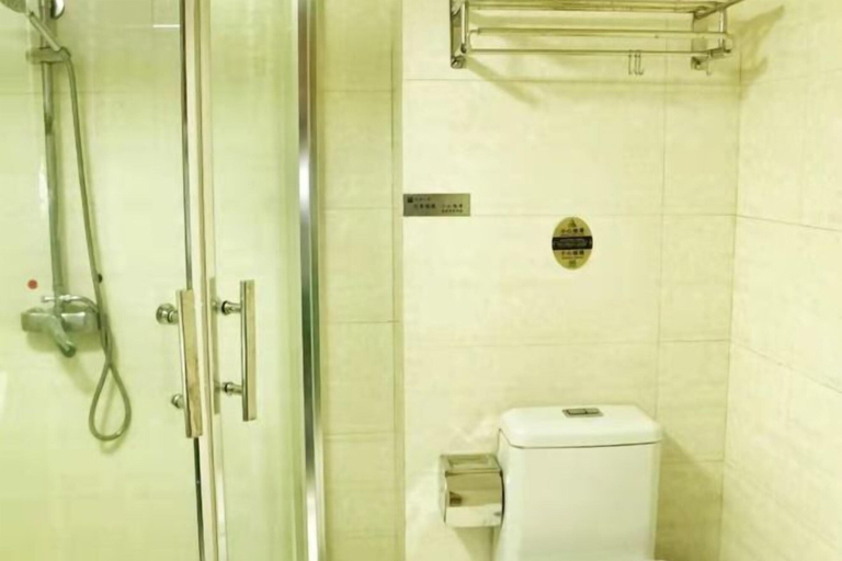 Bathroom 2, Jinyuan Motel, Wenzhou