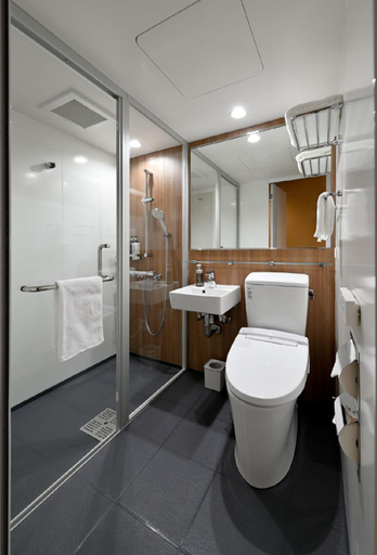 Bathroom 7